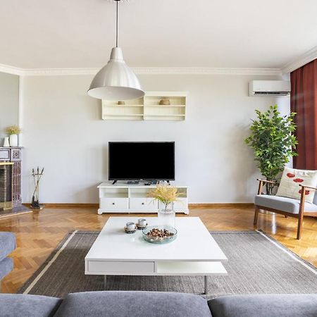 イスタンブールSpacious Flat Near Caddebostan Coastアパートメント エクステリア 写真