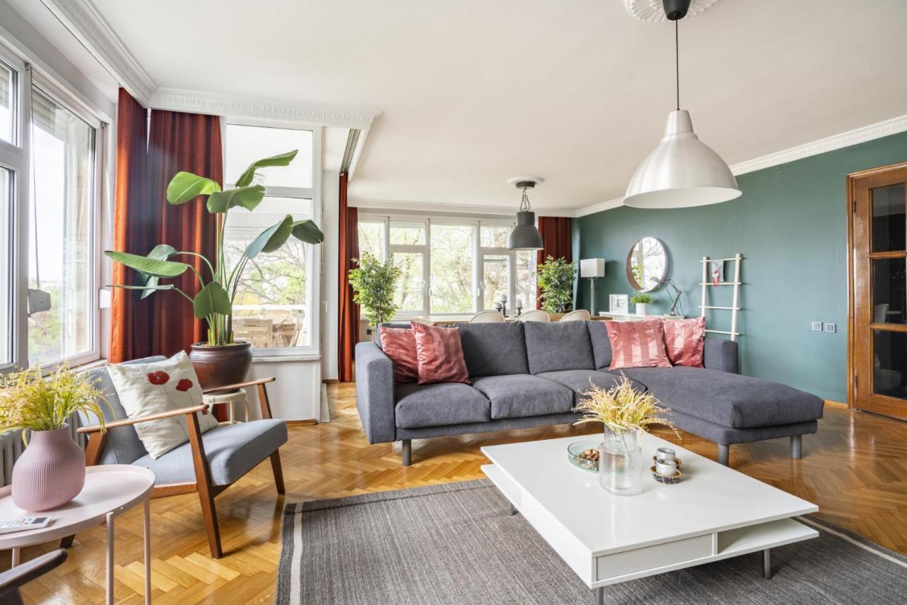 イスタンブールSpacious Flat Near Caddebostan Coastアパートメント エクステリア 写真