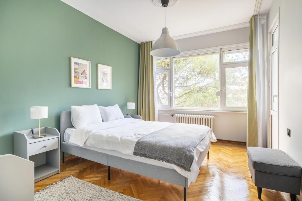 イスタンブールSpacious Flat Near Caddebostan Coastアパートメント エクステリア 写真