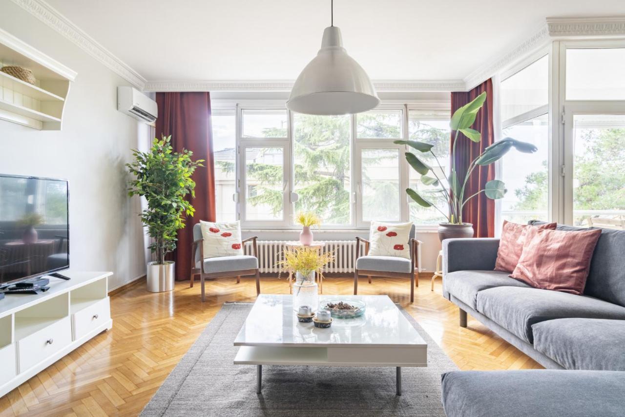 イスタンブールSpacious Flat Near Caddebostan Coastアパートメント エクステリア 写真